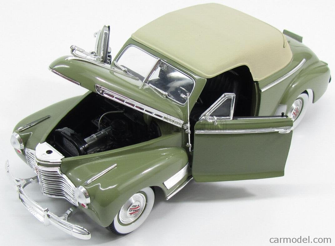 '41 Chevyシボレー Deluxeデラックス Convコンバー 1/18 1941 Chevrolet Deluxe Convertible Universal Hobbies 1:18 Red