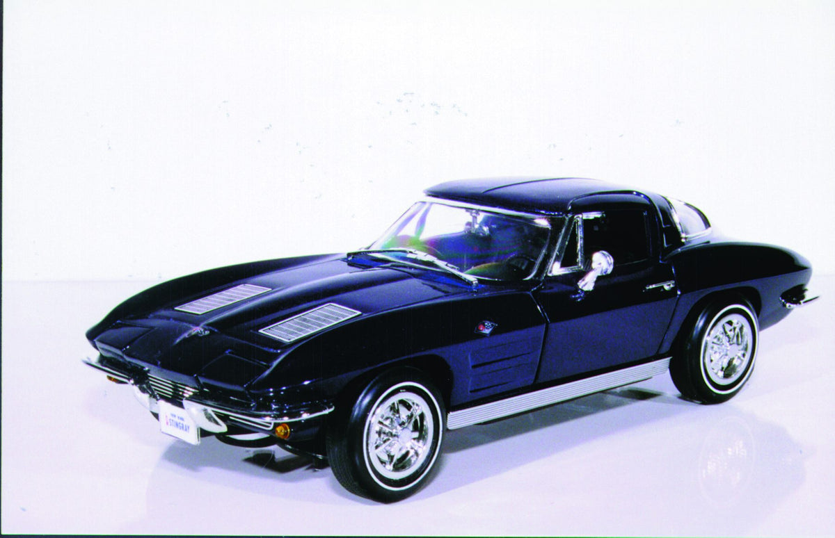 CHEVROLET CORVETTE STING RAY 427 1/18 AMERICAN MUSCLE ERTL 32273