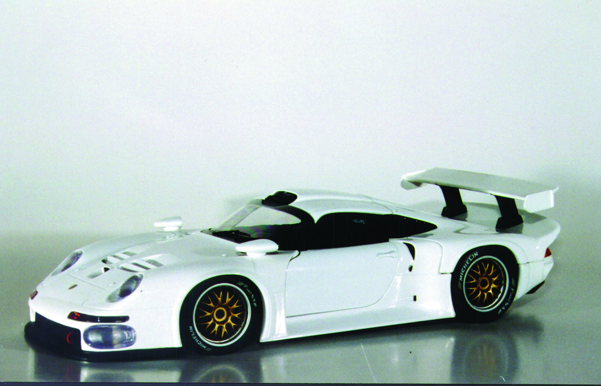 1:18 UT Models Porsche 911 GT1 ('96) – Cameron's Model Cars