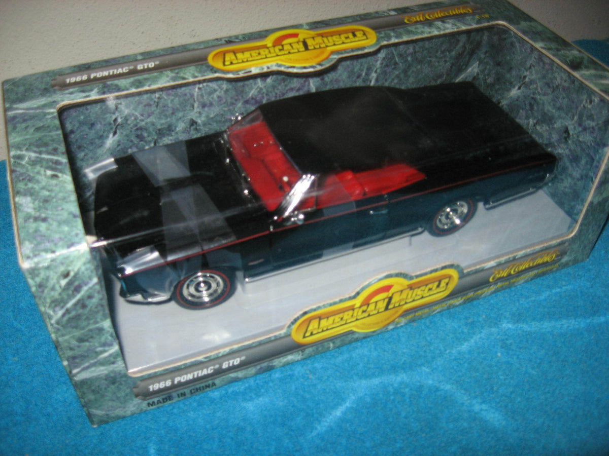 1:18 Ertl Pontiac GTO '66 389-CID Tri-Power 3x2BBL