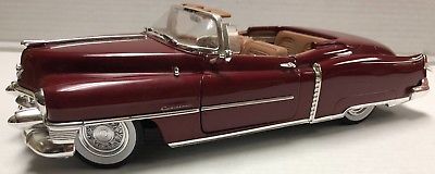 Modèle réduit Cadillac - Eldorado Cabriolet Closed 1953 - Black 1/43 Modèle réduit Cadillac - Eldorado Cabriolet Closed 1953 - Black 1/43