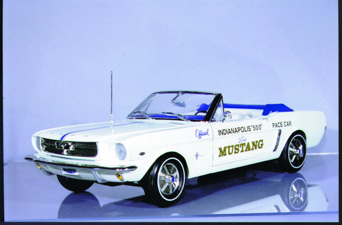 1:12 Ertl Ford Mustang '64 1/2 Indy Pace Car Convertible