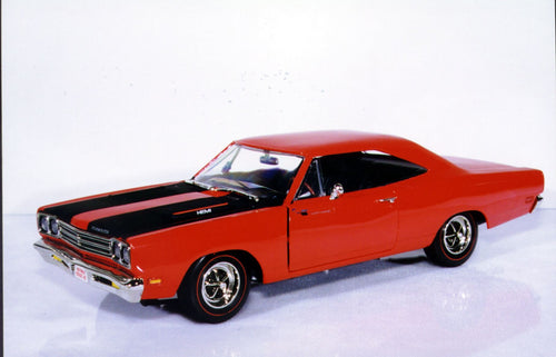1:18 Ertl Plymouth Roadrunner '69 426 Hemi Issue #2 Limited Edition Nutmeg Collectibles 1/2500