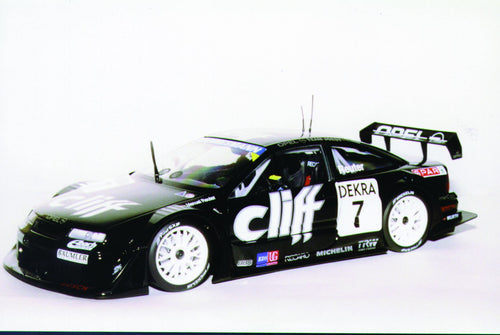 1:18 UT Models Opel Calibra '96 #7 Dekra 'Cliff'