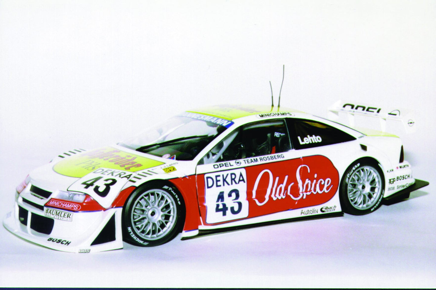 1:18 UT Models Opel Calibra '96 #43 Lehto 'Old Spice'