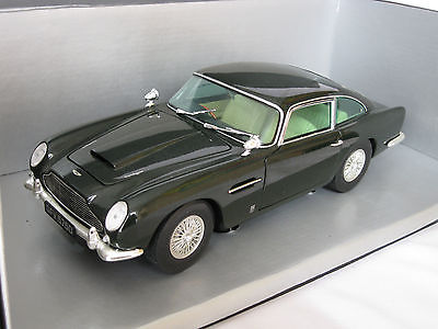 大特価放出！ – Bond '63 DB5 Martin Aston Chrono 1:18 Cameron's Cars Model 乗用車