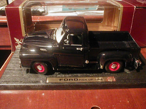 1:18 Yatming Ford F-100 '53 Pick Up