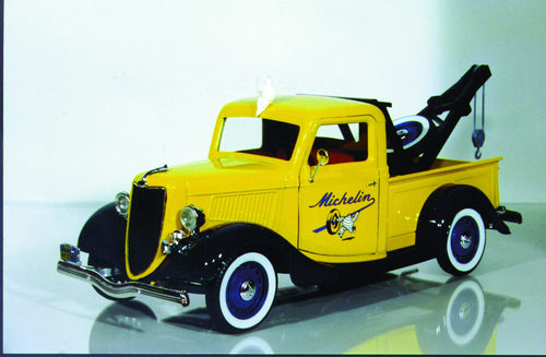 1:18 Solido Ford Tow Truck '36 Michelin