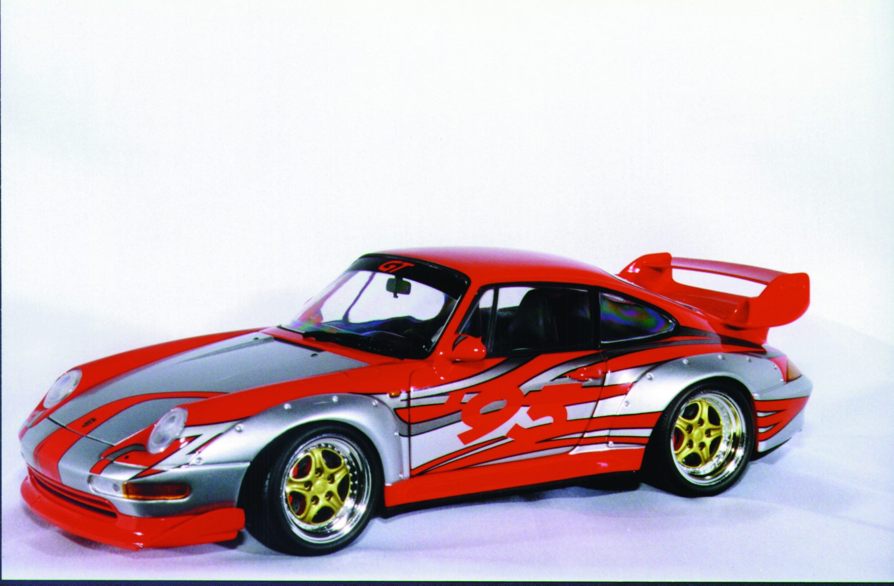 UT MODELS 1/18 Porsche 911 (993) GT2 EVO Diecast Model Race Car EUR 285 UT MODELS 1/18 Porsche 911 (993) GT2 EVO Diecast Model Race Car EUR 285