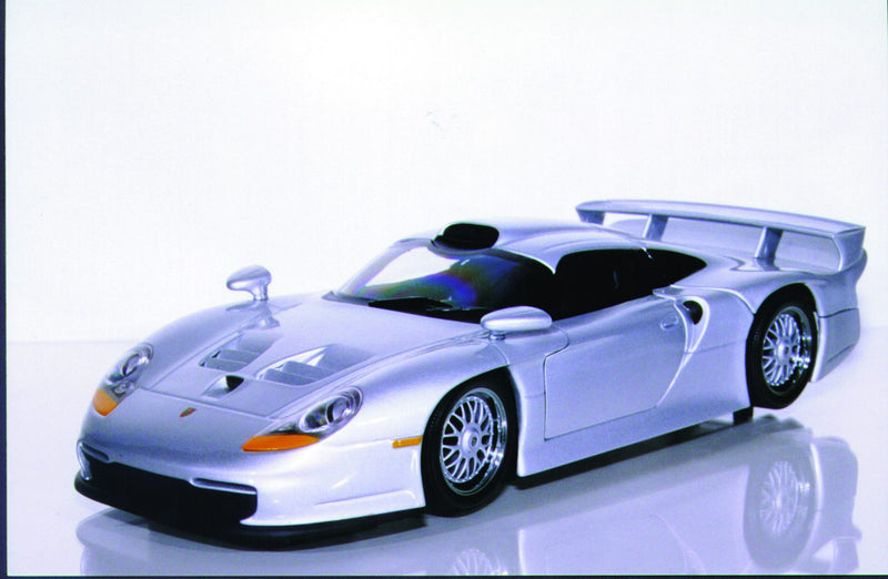 1:18 UT Models Porsche 911 GT1 ('97) – Cameron's Model Cars