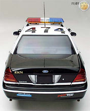 1:18 AUTOart Ford Crown Victoria Interceptor ('99) Los Angeles Police LAPD