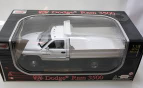 1:18 Anson Dodge Ram 3500 '95 Dump Truck