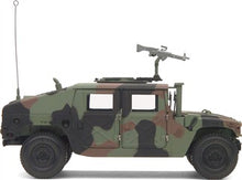 1:18 Exoto ThunderTrac AM General Humvee '95 Military Command Car in Battle Camouflage