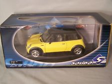 1:18 Solido Mini Cooper '01