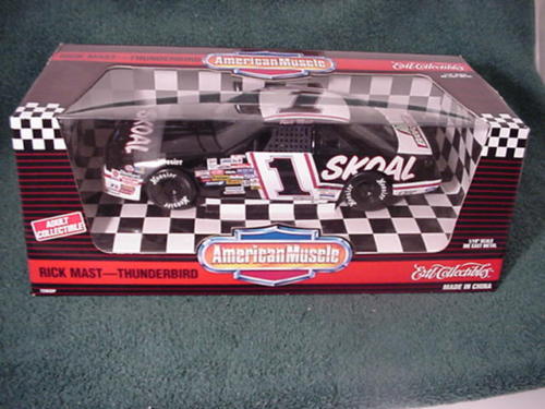 1:18 Ertl Nascar #1 Rick Mast T-Bird 'Skoal; Hoosier'