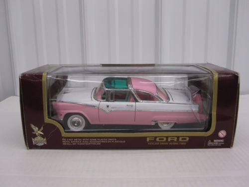 1:18 Yatming Ford Fairlane '55 Crown Victoria